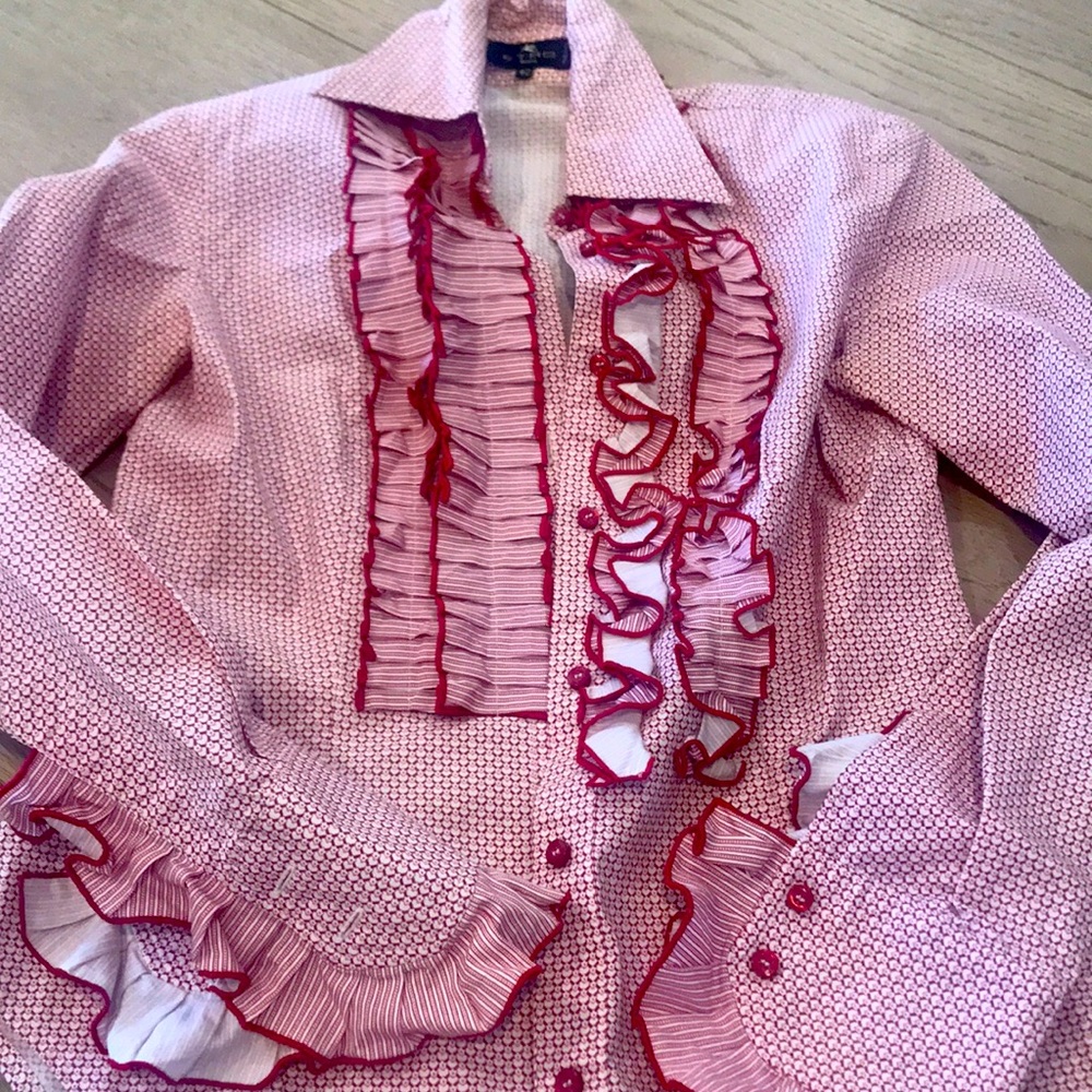 Etro woman’s long sleeve cotton dress shirt.